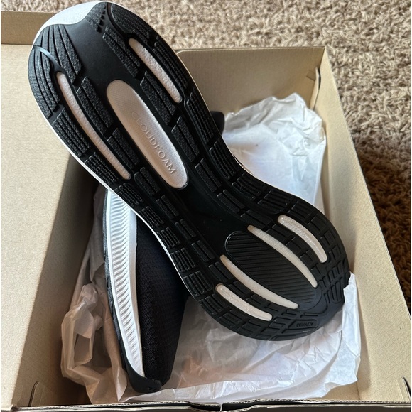 Men’s New Adidas - Picture 2 of 4